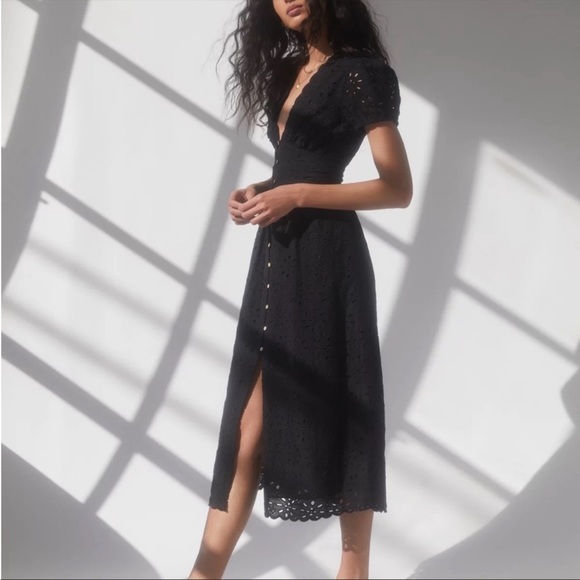 Wilfred Dresses & Skirts - NWT Aritzia Wilfred Jubilee dress